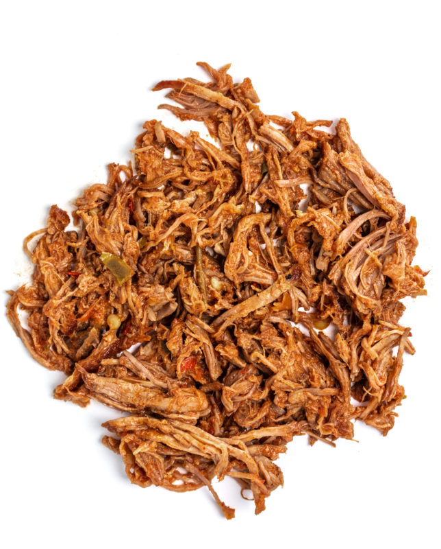 Carnitas (svínakjöt - hægeldað og rifið)